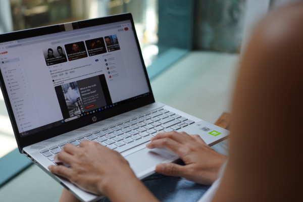 Learn how to Curate Your Public Reddit Profile